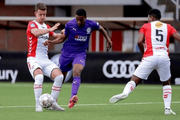 爱游戏官网地址-赛前埃因霍温临场应变——荷甲节点到来，赛场秩序良好，数据趋势出现新变化(曼城迎来本赛季最特殊对手)